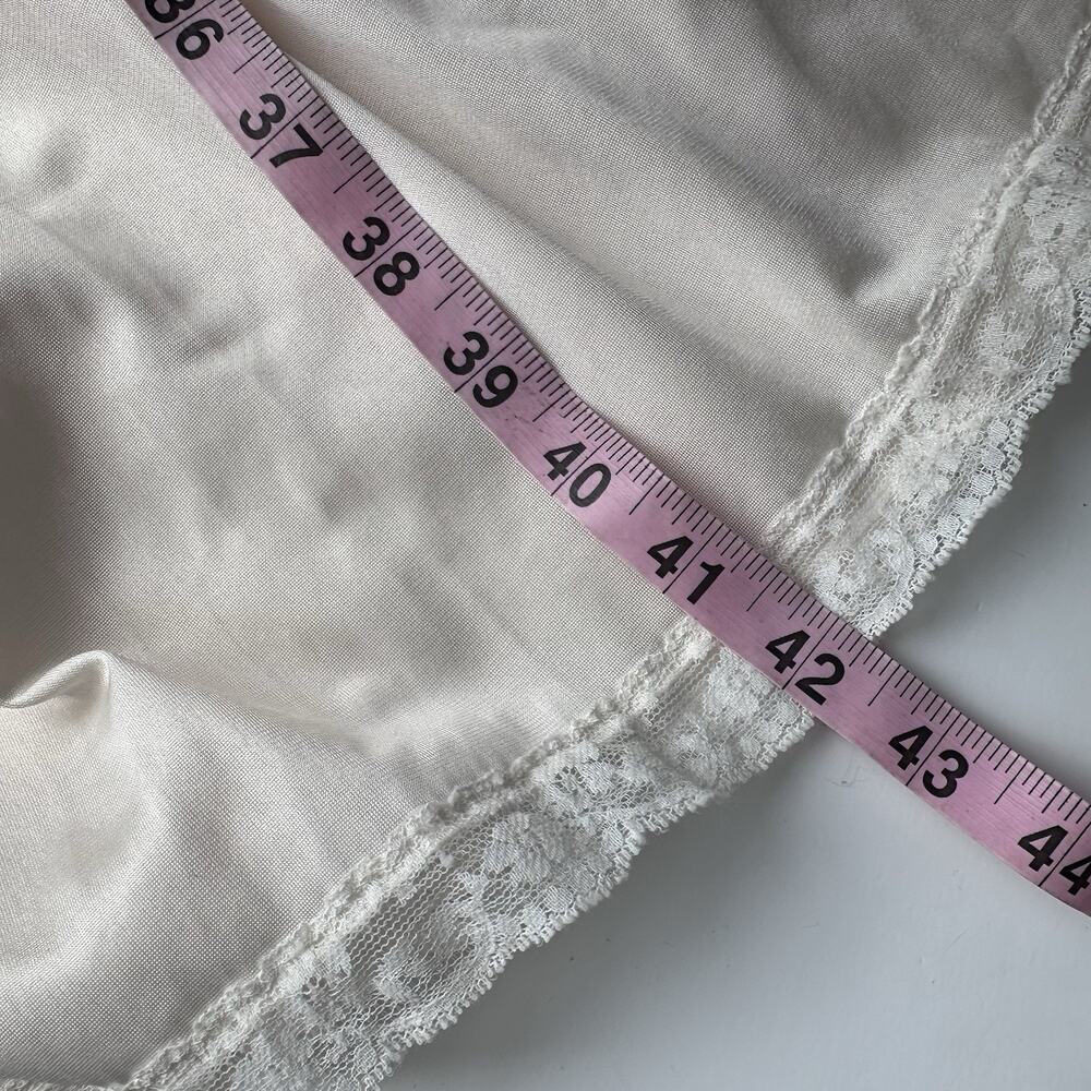 Vintage Vanity Fair Full Slip Lace Antron III‎ Nylon 70s Cream Womens 34 Medium - Picture 14 of 15